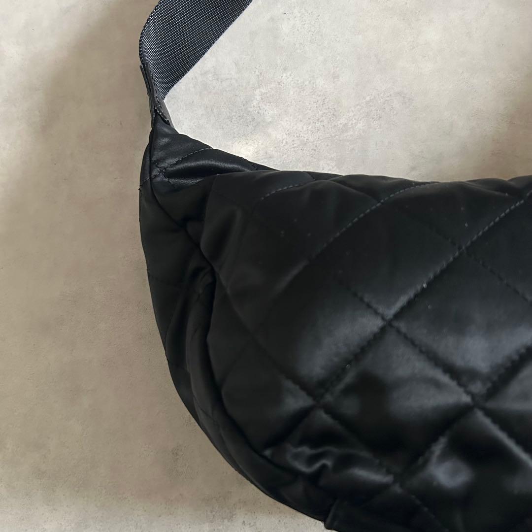 完売品ラシットキルティングショルダーバッグブラック