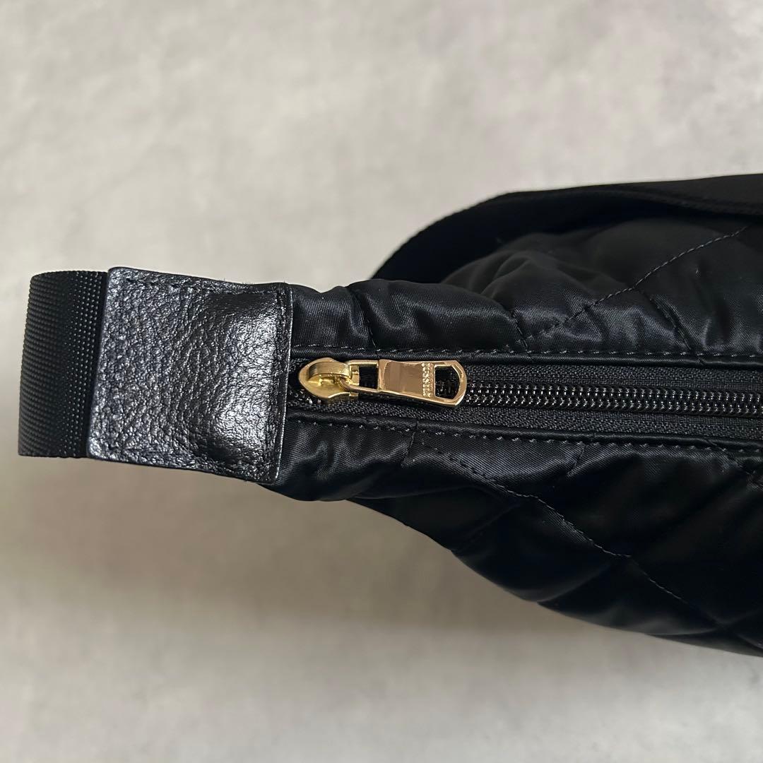 完売品ラシットキルティングショルダーバッグブラック