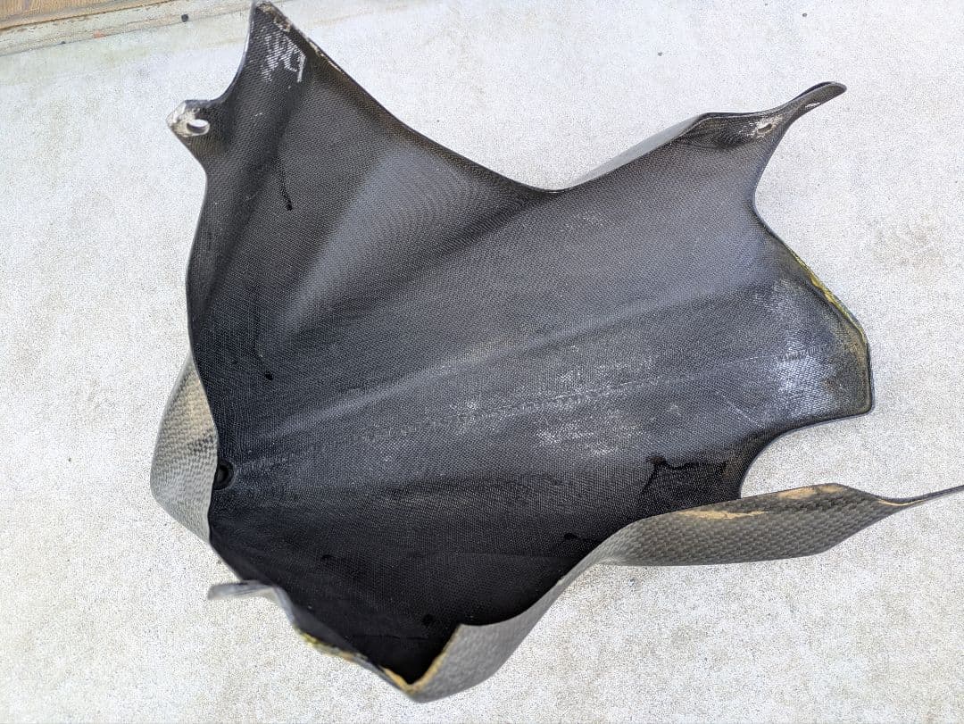 ホンダCBR250R MC41前期用カーボンファイバーアンダーカウル