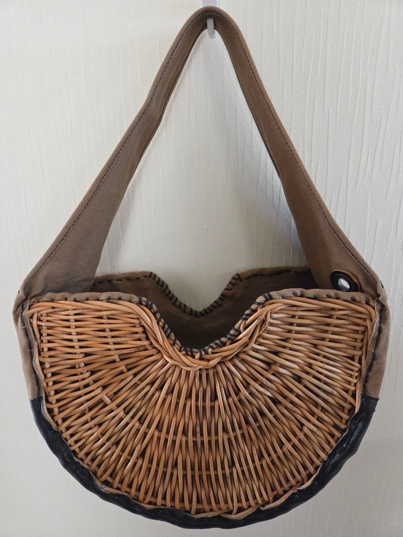 エバゴスebagos キャンパス生地半月型カゴバック