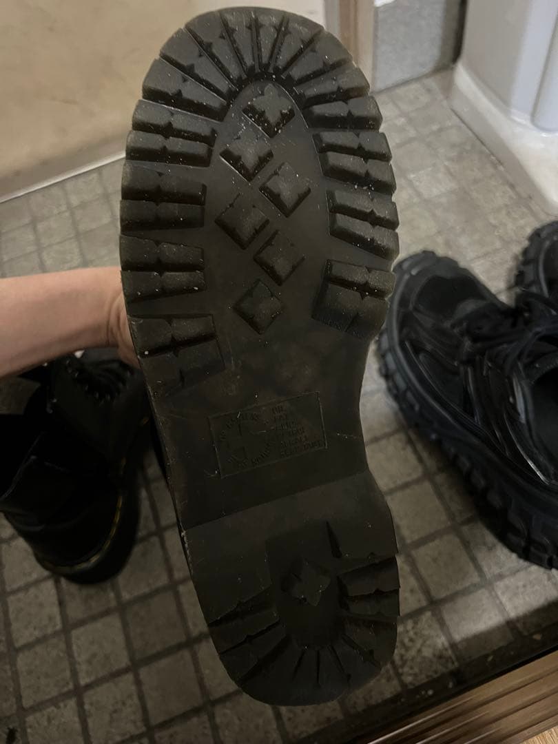 【即日発送可能】Dr. Martens ブラック レースアップブーツ