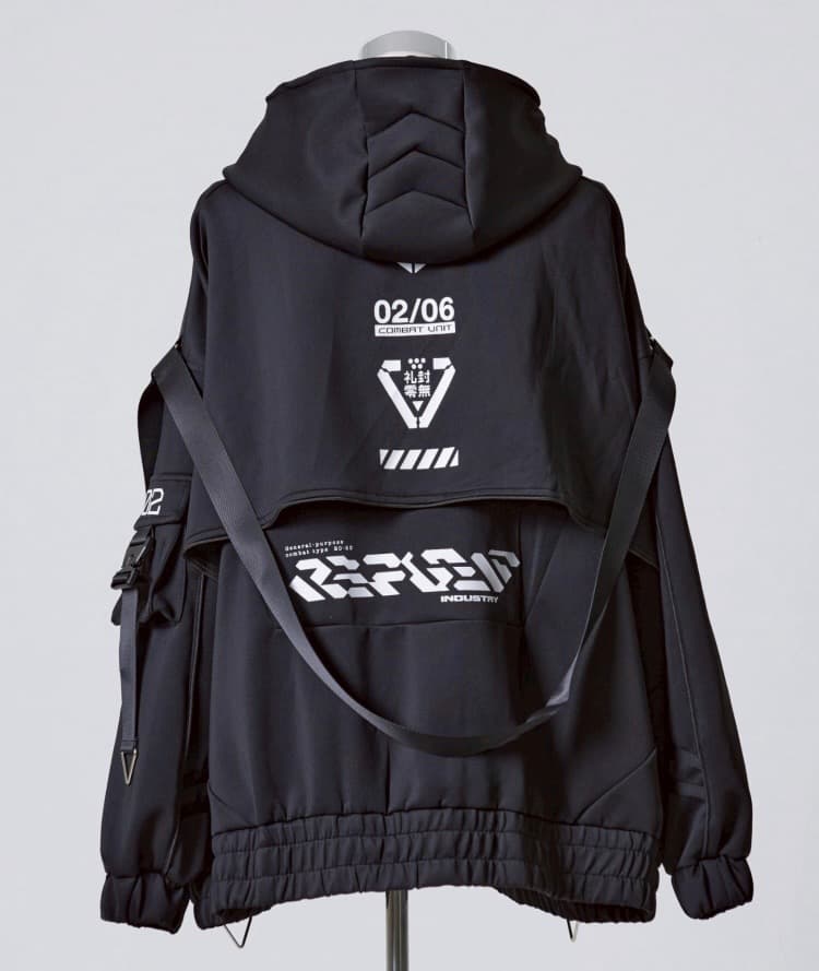 『REFLEM/レフレム』サイバー切替ハイネックジャージパーカー　Black