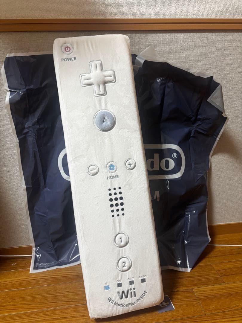 ニンテンドーミュージアム　Wiiリモコン　クッション