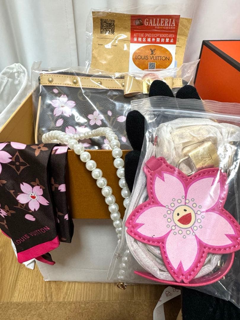 LOUIS VUITTON ルイヴィトン 村上隆 コラボ 桜 ノベルティ