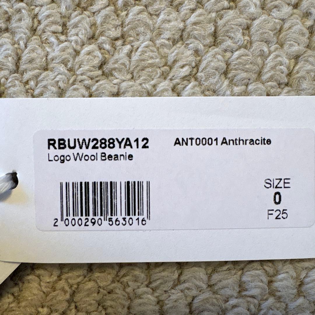 【新品未使用】ROA ビーニー　ニット帽　ダークグレー レッド