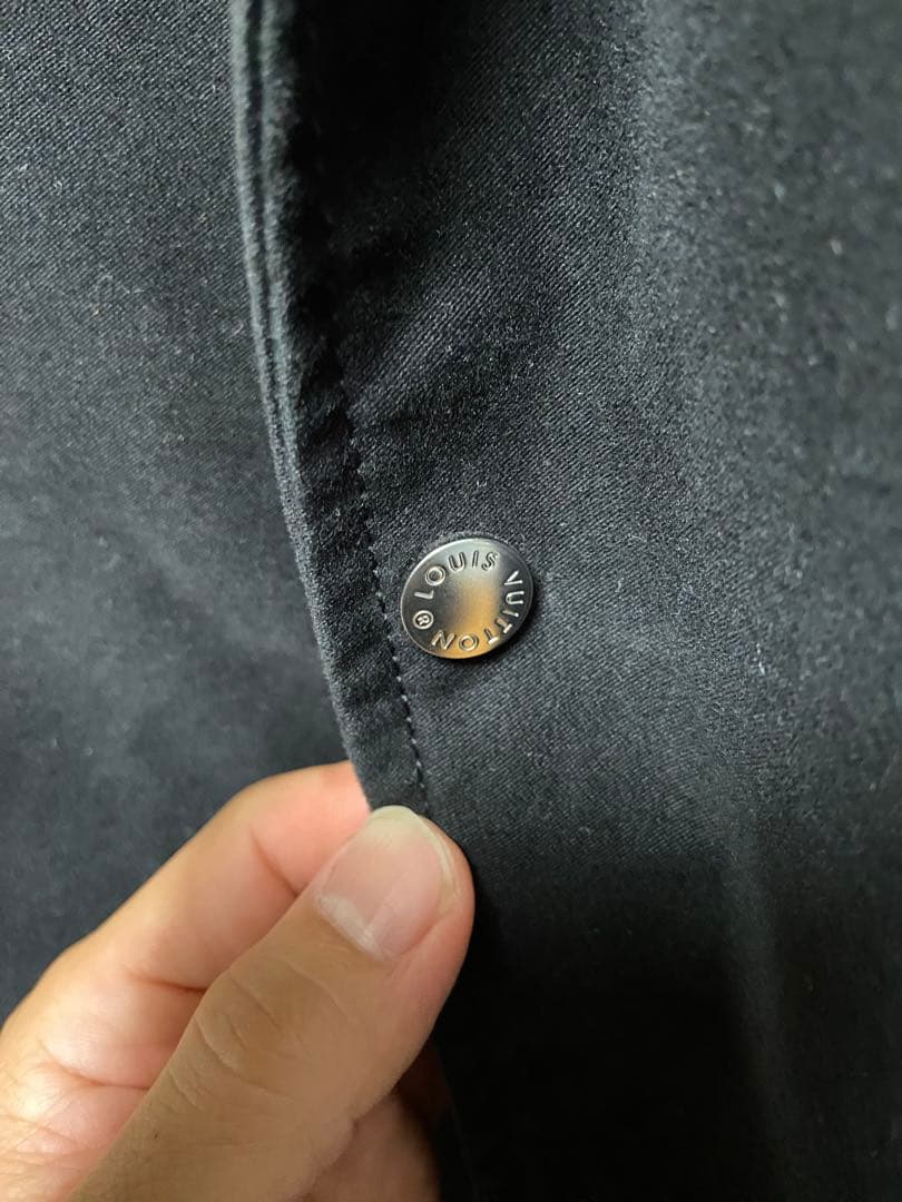 【正規品】ルイ・ヴィトン　LOUIS VUITTON スタジャン　48