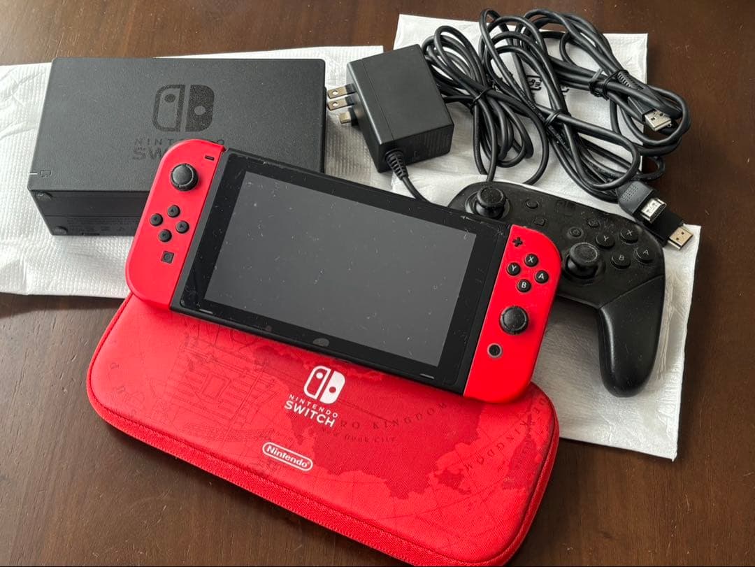 Switch（マリオオデッセイエディション）※プロコン１台セット！