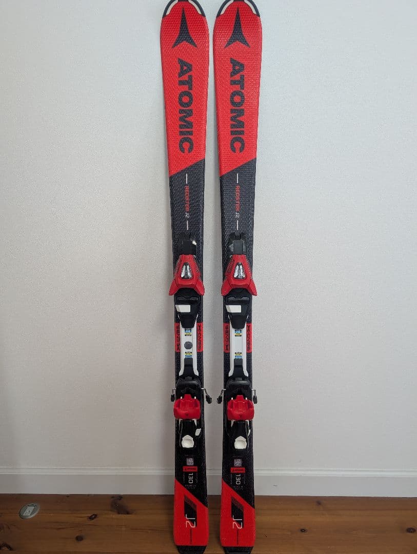 ATOMIC レッドスター　Ｊ２ 　１３０ｃｍ