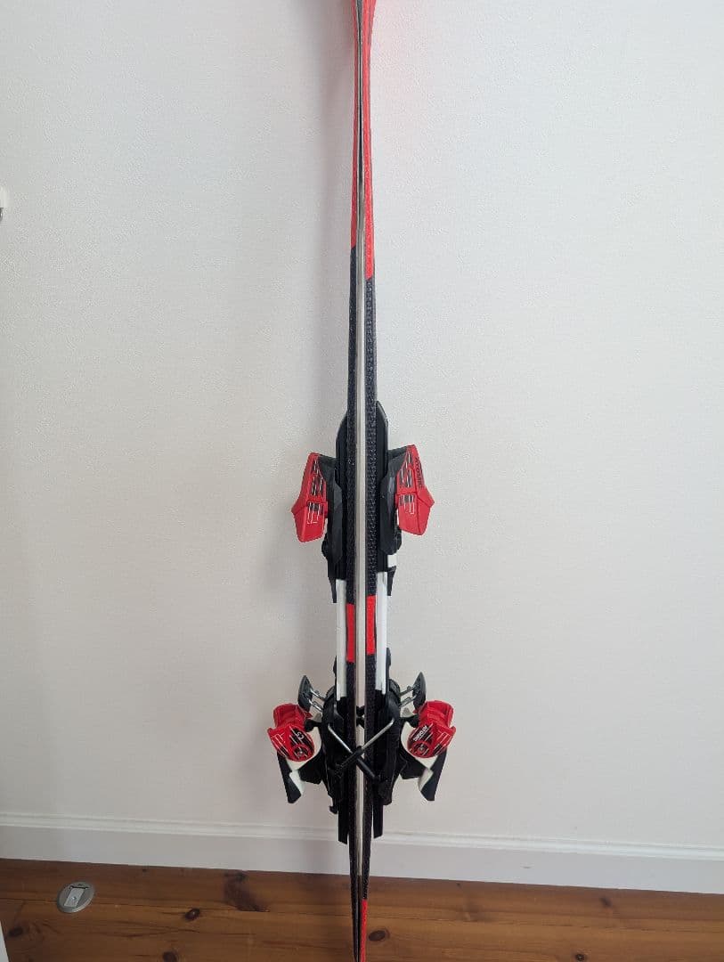 ATOMIC レッドスター　Ｊ２ 　１３０ｃｍ