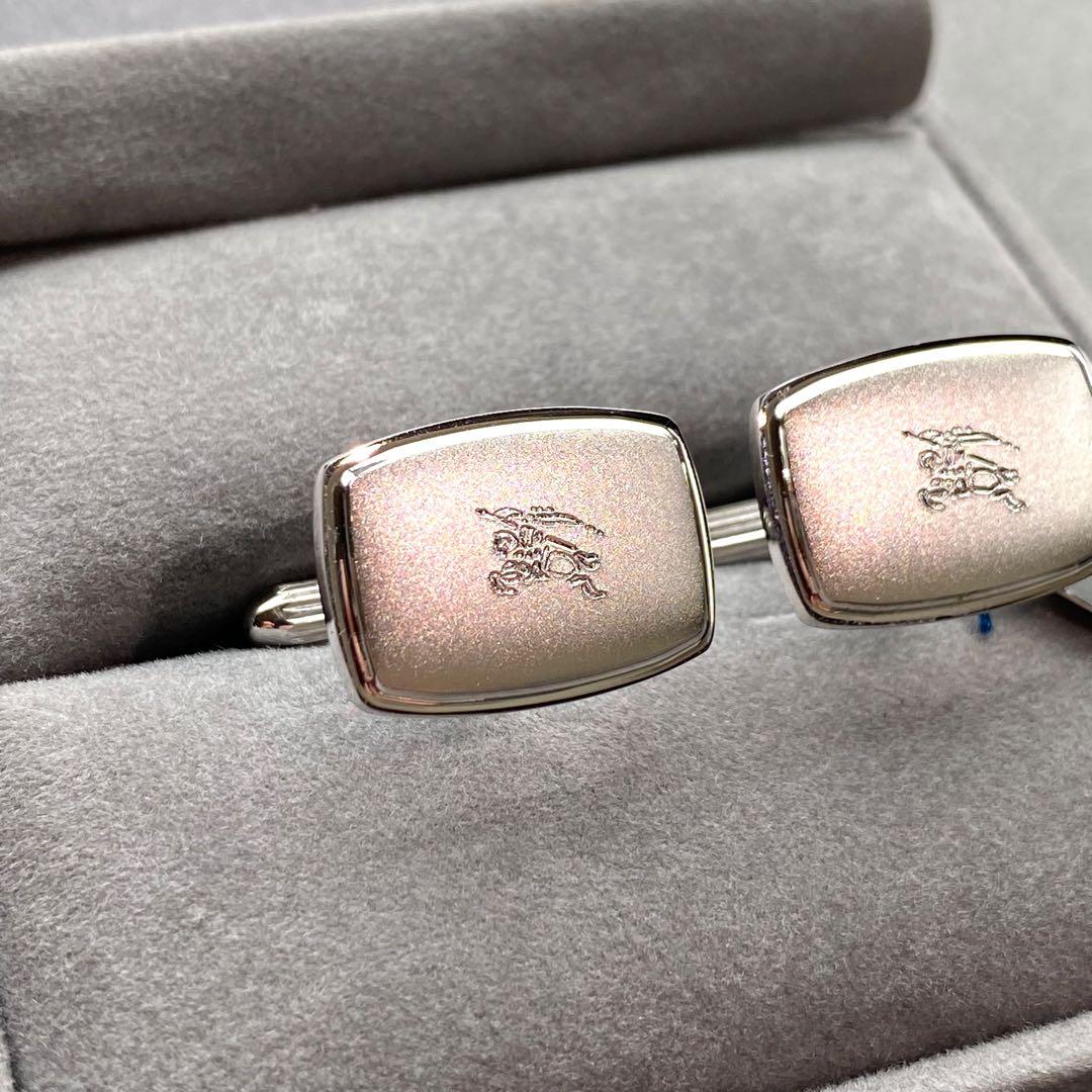 【未使用】Burberry Londonカフリンクス　ネクタイピン　２点セット