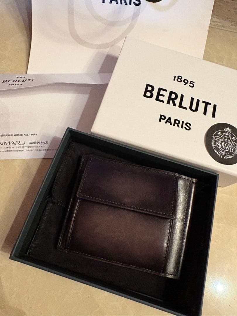 ベルルッティブ　マネークリップ　ケース付き