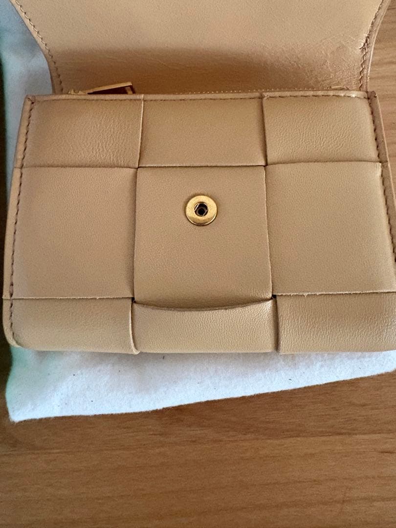 美品⭐️ BOTTEGA VENETA カセット三つ折り財布