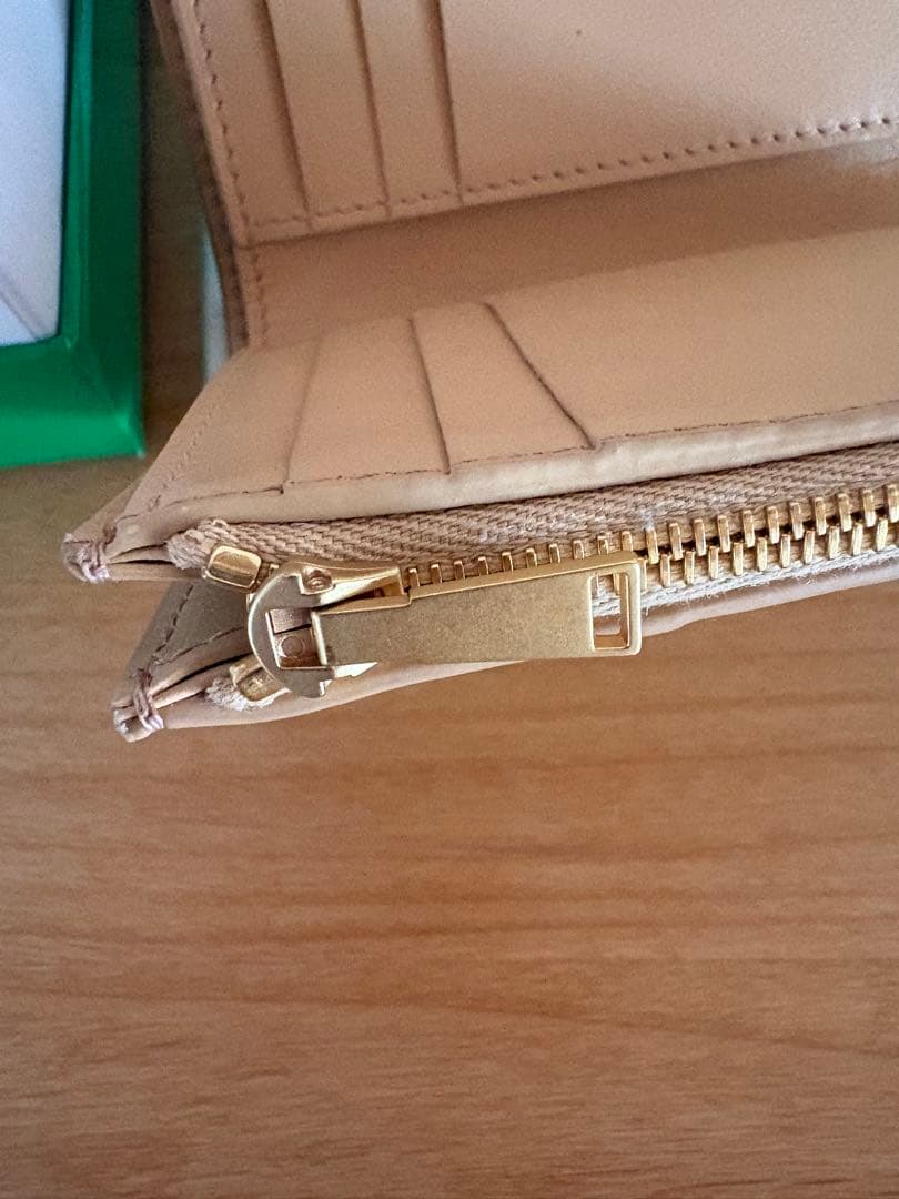 美品⭐️ BOTTEGA VENETA カセット三つ折り財布