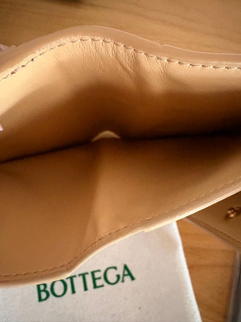 美品⭐️ BOTTEGA VENETA カセット三つ折り財布