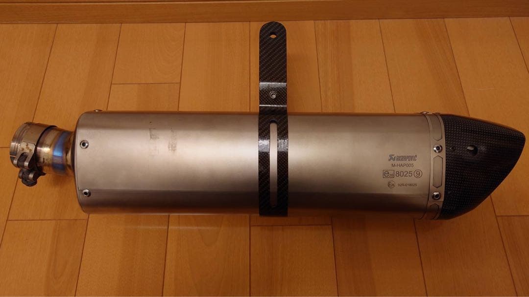 希少　2025 YZF-R1純正akrapovic サイレンサー プレスト