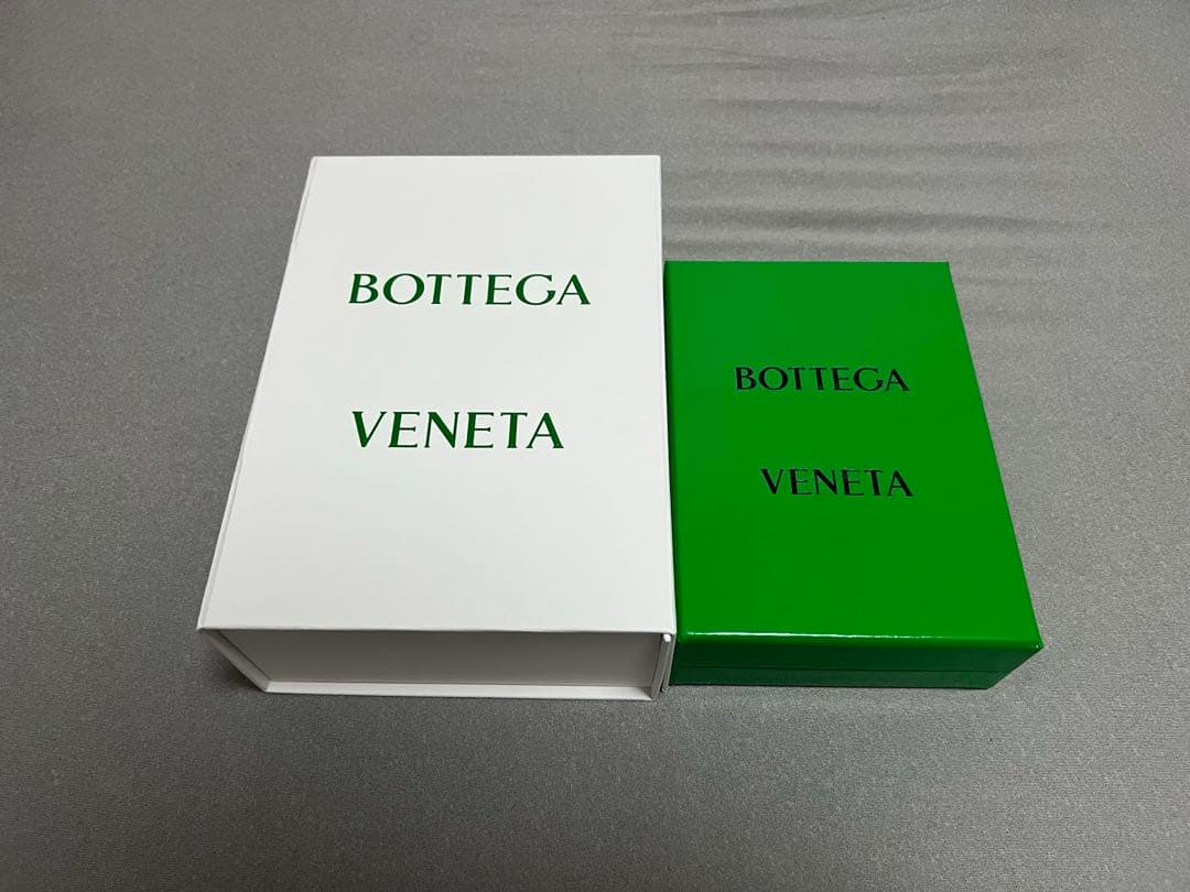 Bottega Veneta パスポートケース