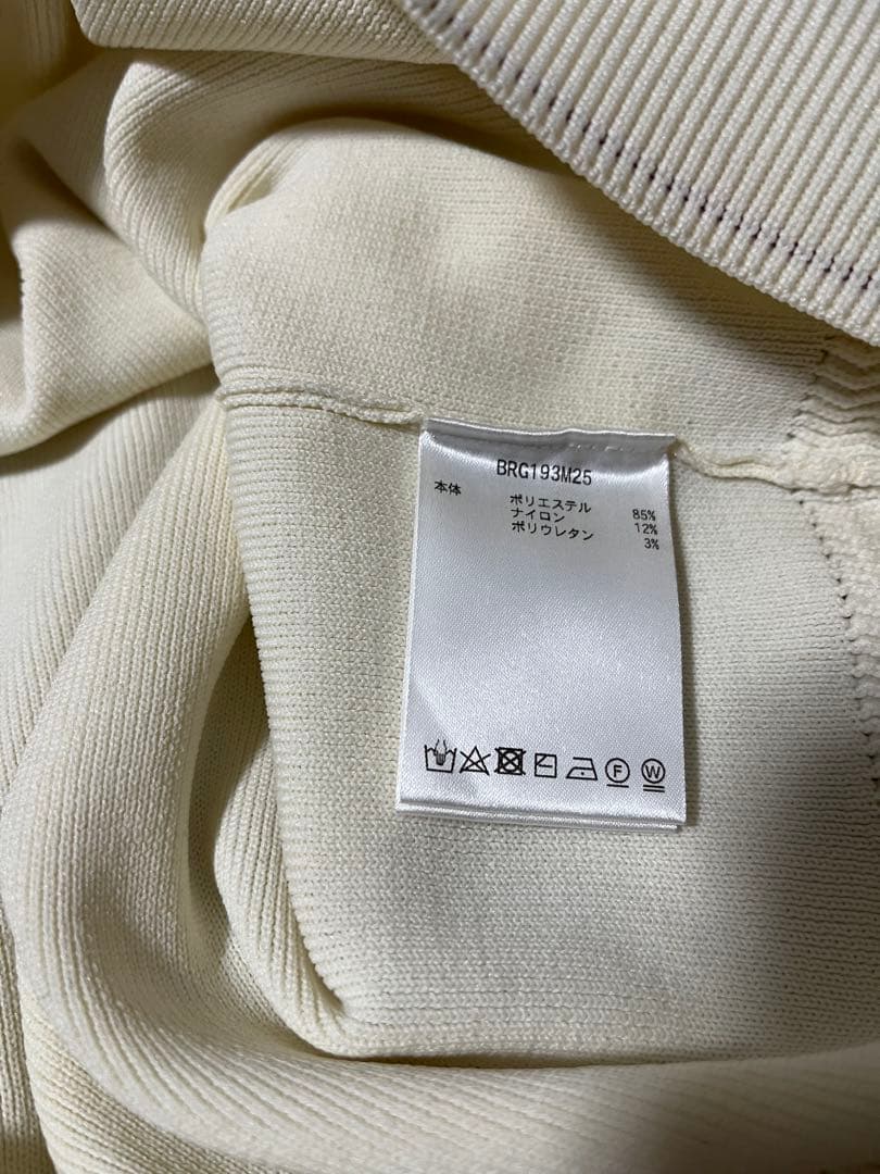 ブリーフィング セーター ベージュ Mサイズ BRG193M25