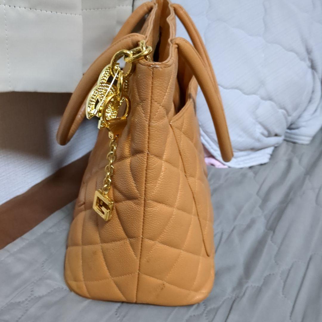 CHANEL 　キャビアスキン　復刻トートバッグ