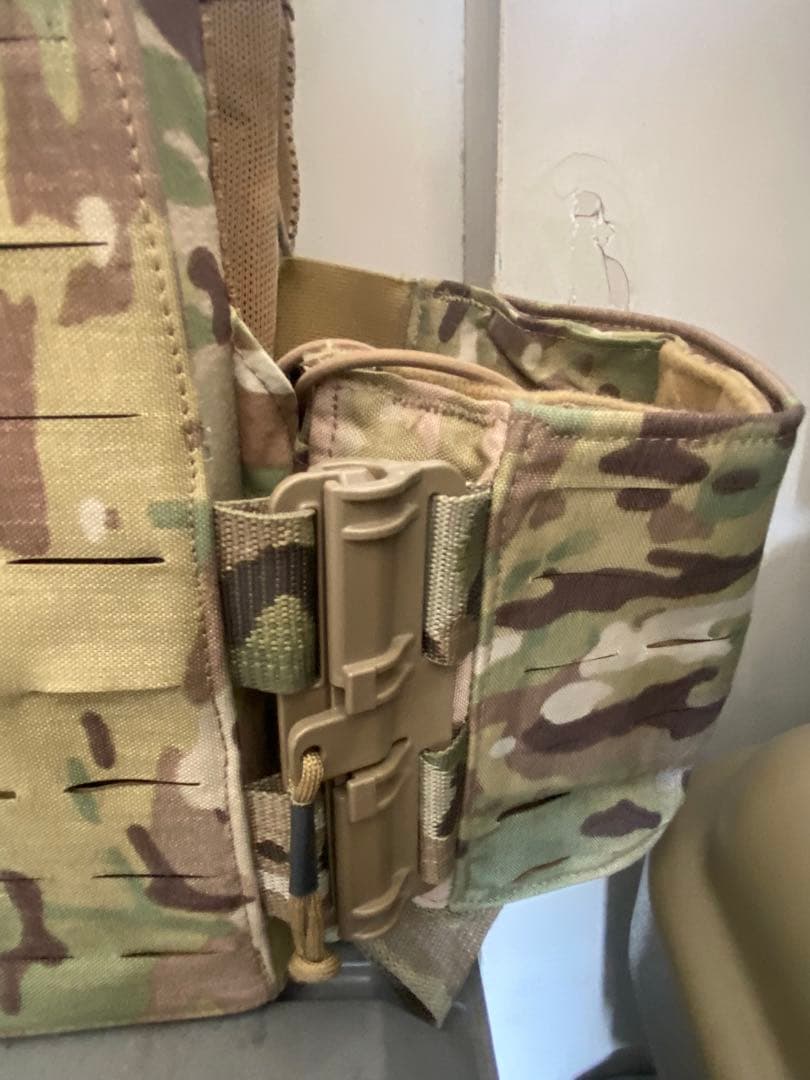 個人装備 First Spear Strandhogg