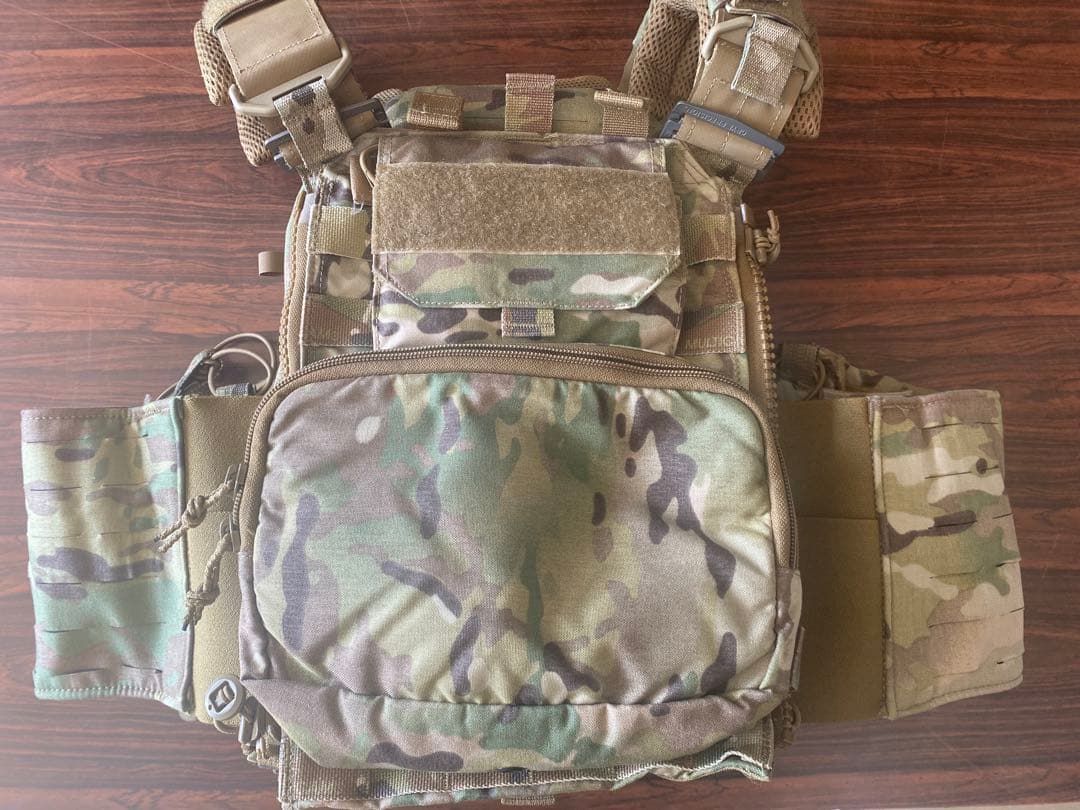 個人装備 First Spear Strandhogg