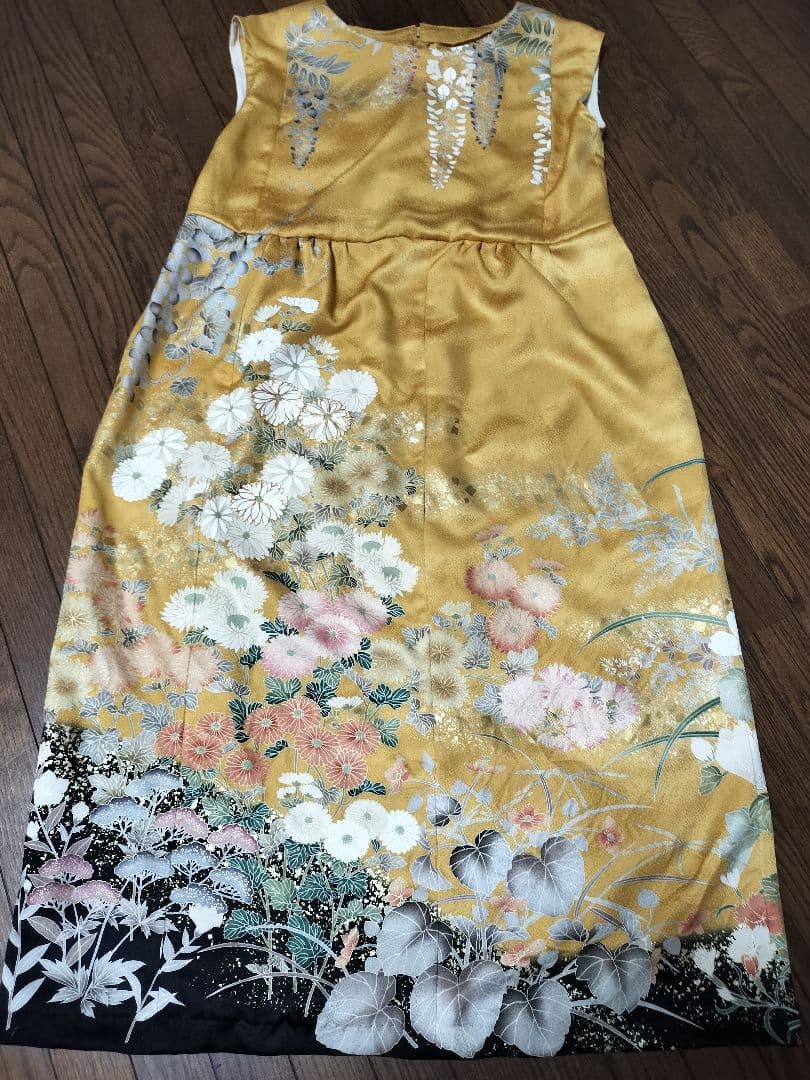 着物リメイク　振袖　草花文　ワンピース