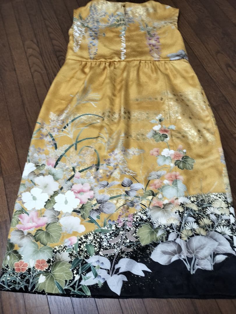 着物リメイク　振袖　草花文　ワンピース
