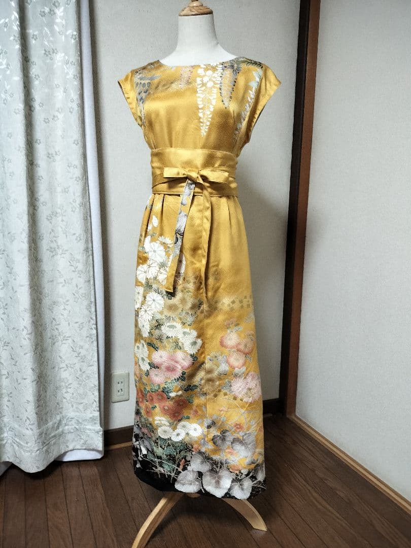着物リメイク　振袖　草花文　ワンピース