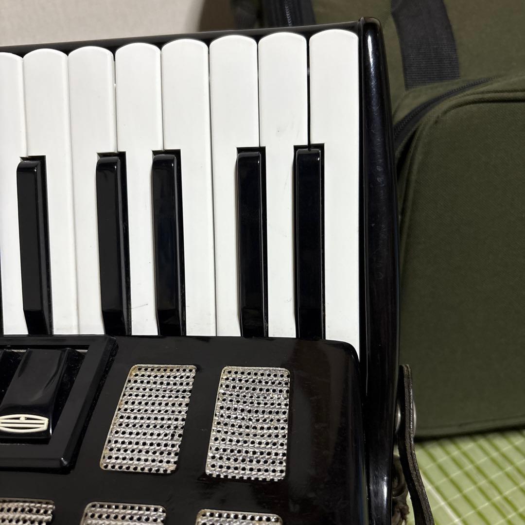 TOMBO アコーディオン J80 トンボ　楽器　音楽　ピアノ　鍵盤