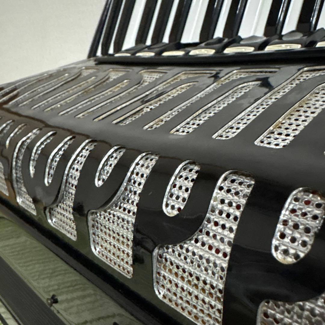 TOMBO アコーディオン J80 トンボ　楽器　音楽　ピアノ　鍵盤