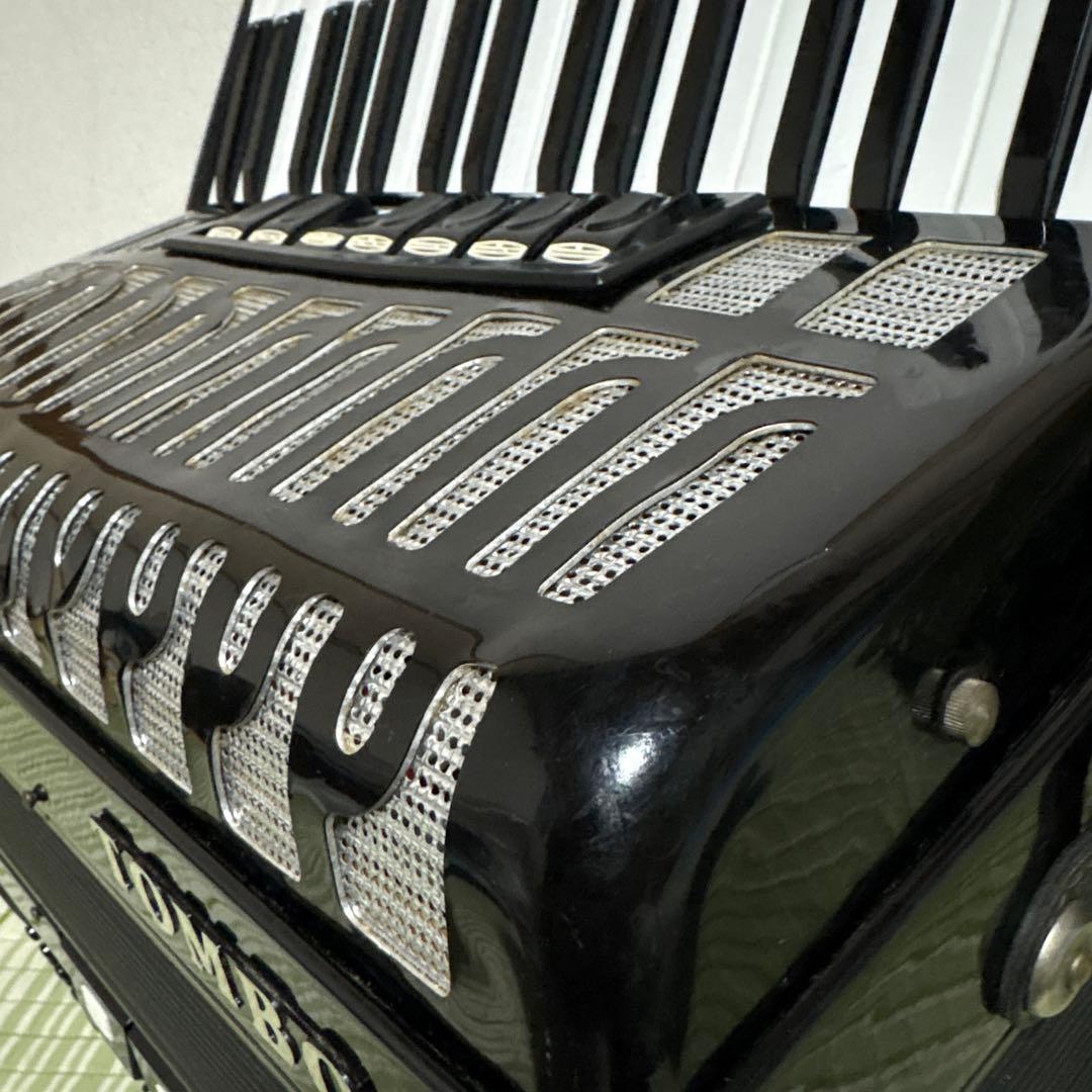 TOMBO アコーディオン J80 トンボ　楽器　音楽　ピアノ　鍵盤