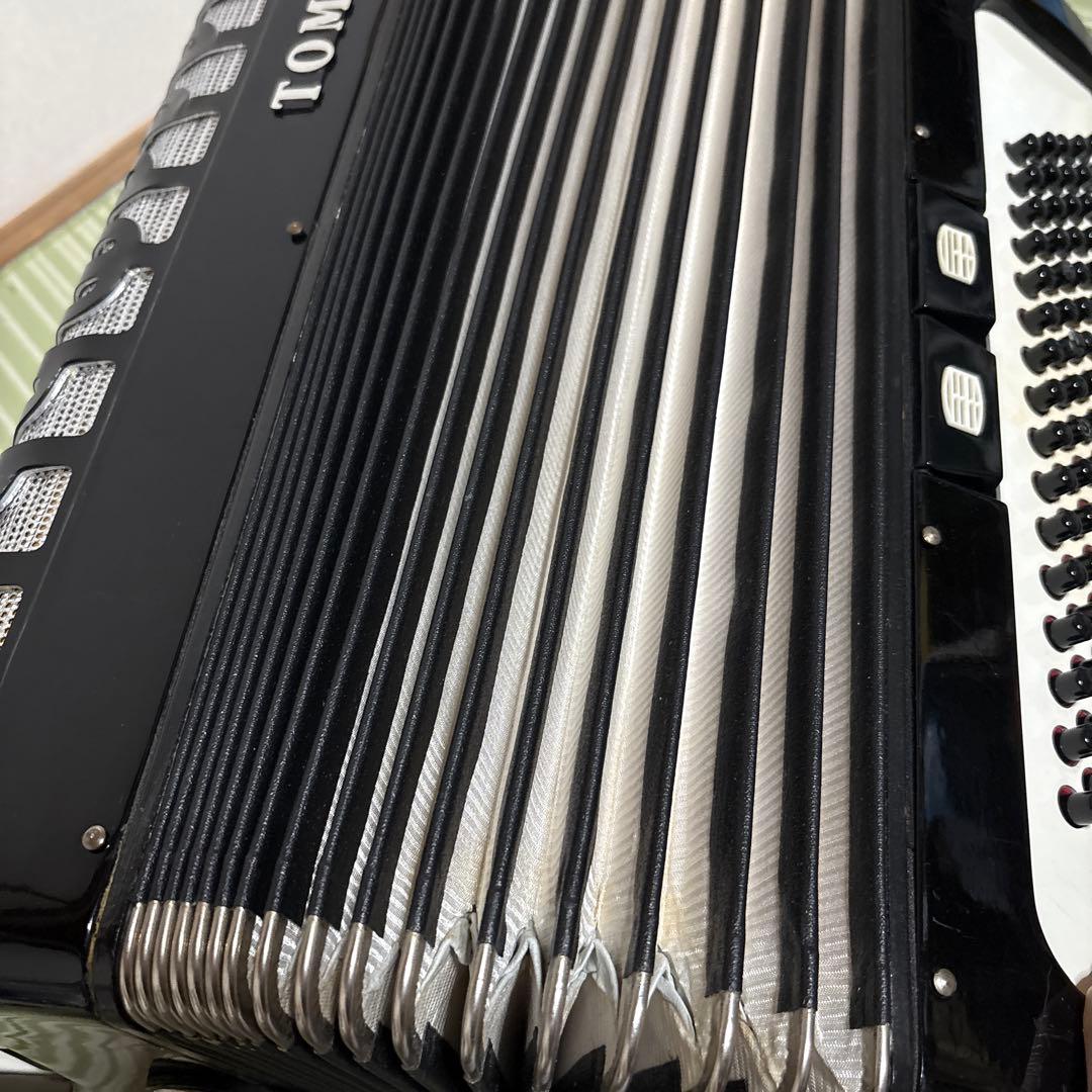 TOMBO アコーディオン J80 トンボ　楽器　音楽　ピアノ　鍵盤