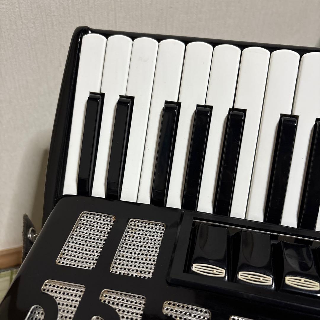 TOMBO アコーディオン J80 トンボ　楽器　音楽　ピアノ　鍵盤