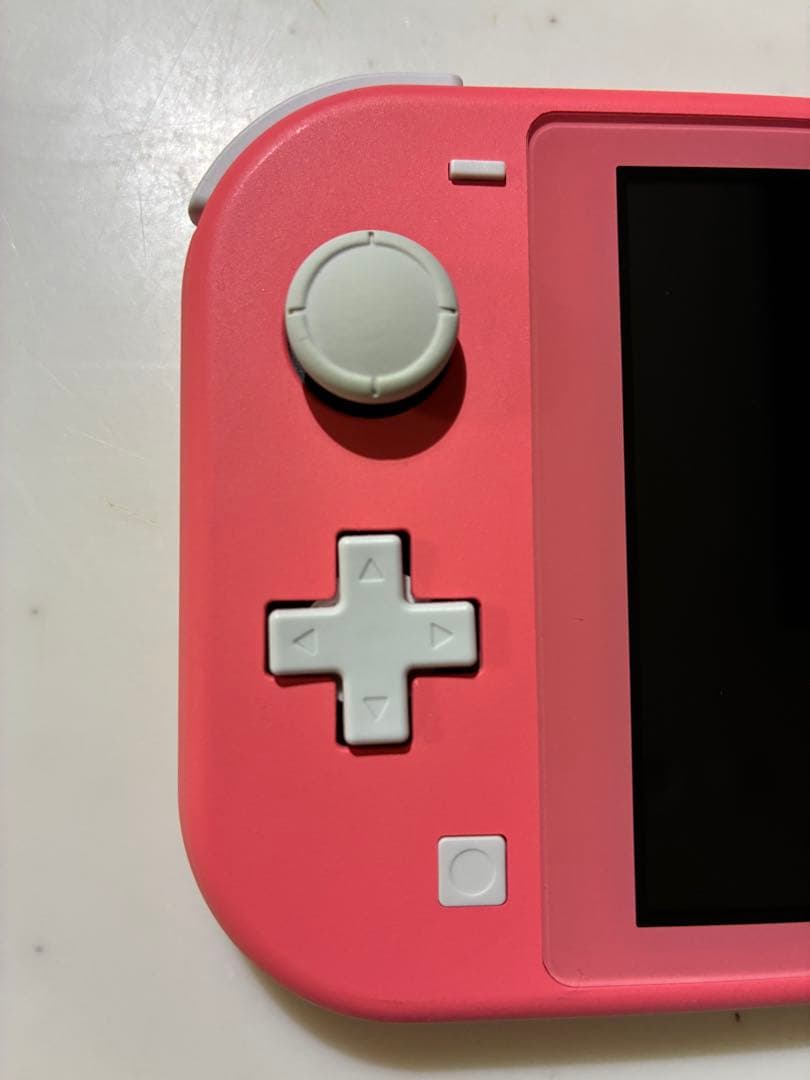 Nintendo Switch Lite コーラル シリコンカバー付き