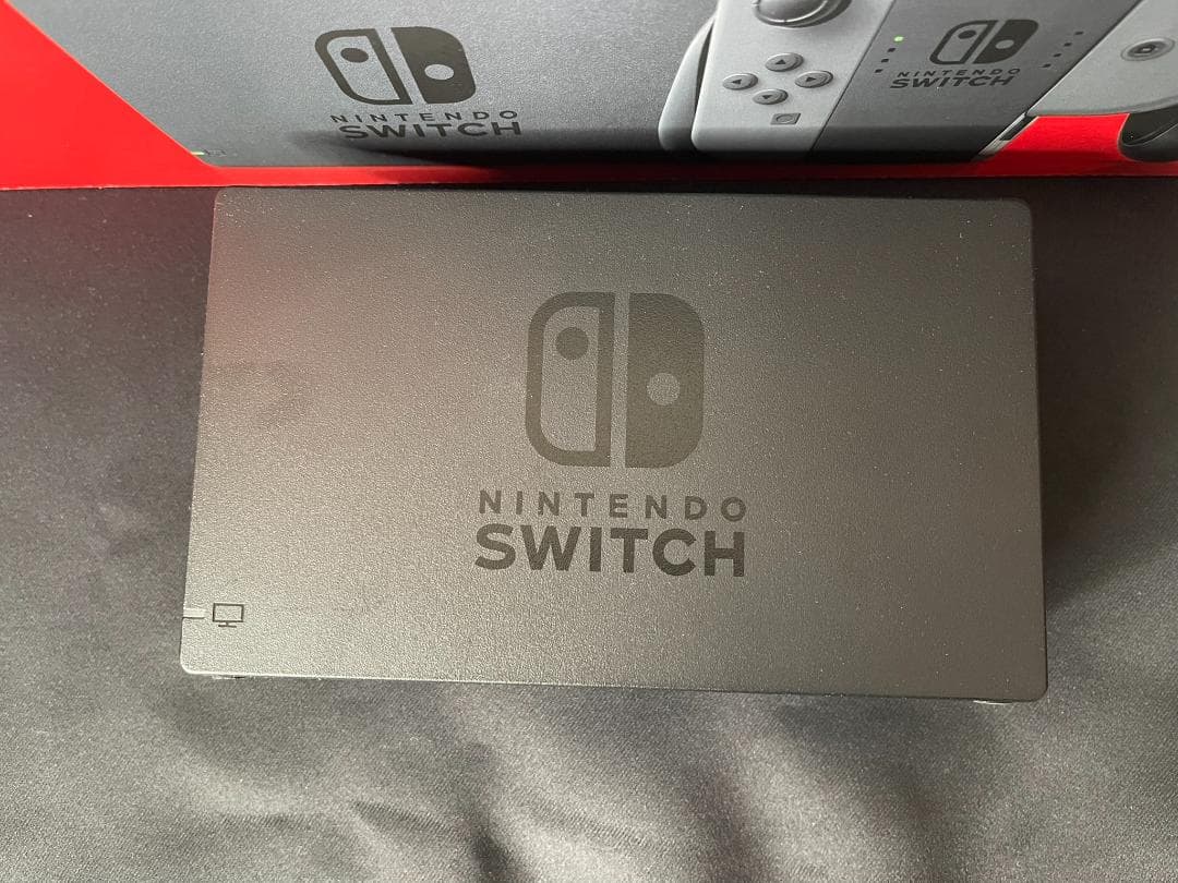 [ほぼ未使用] Nintendo Switch グレー [スイッチ]