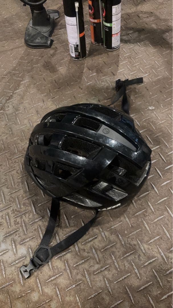 マウンテンバイク Ｔaloh2空気入れ、ヘルメット等付き