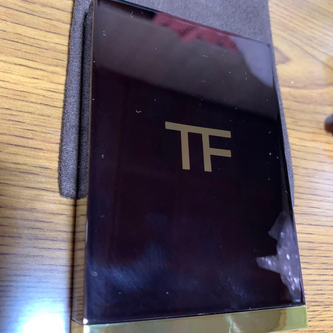 最終値下　TOM FORD トムフォードアイカラークォード メタリックモーブ