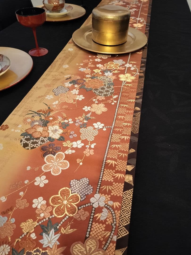 meru　A923★逸品‼️ ひな祭り‼️正絹テーブルランナー2m12cm