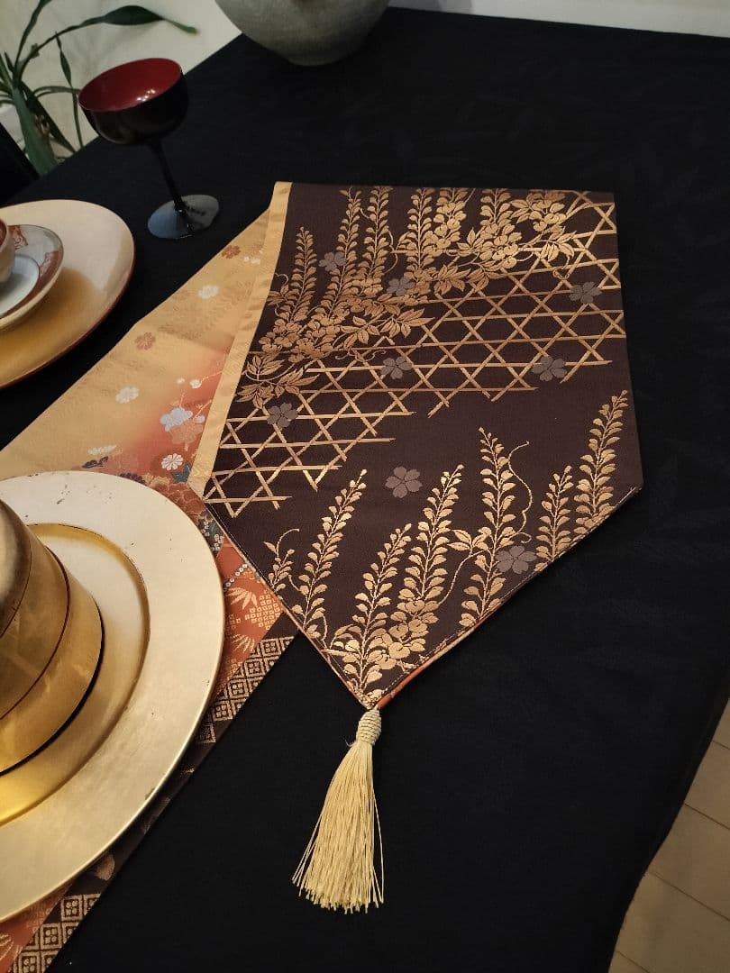 meru　A923★逸品‼️ ひな祭り‼️正絹テーブルランナー2m12cm