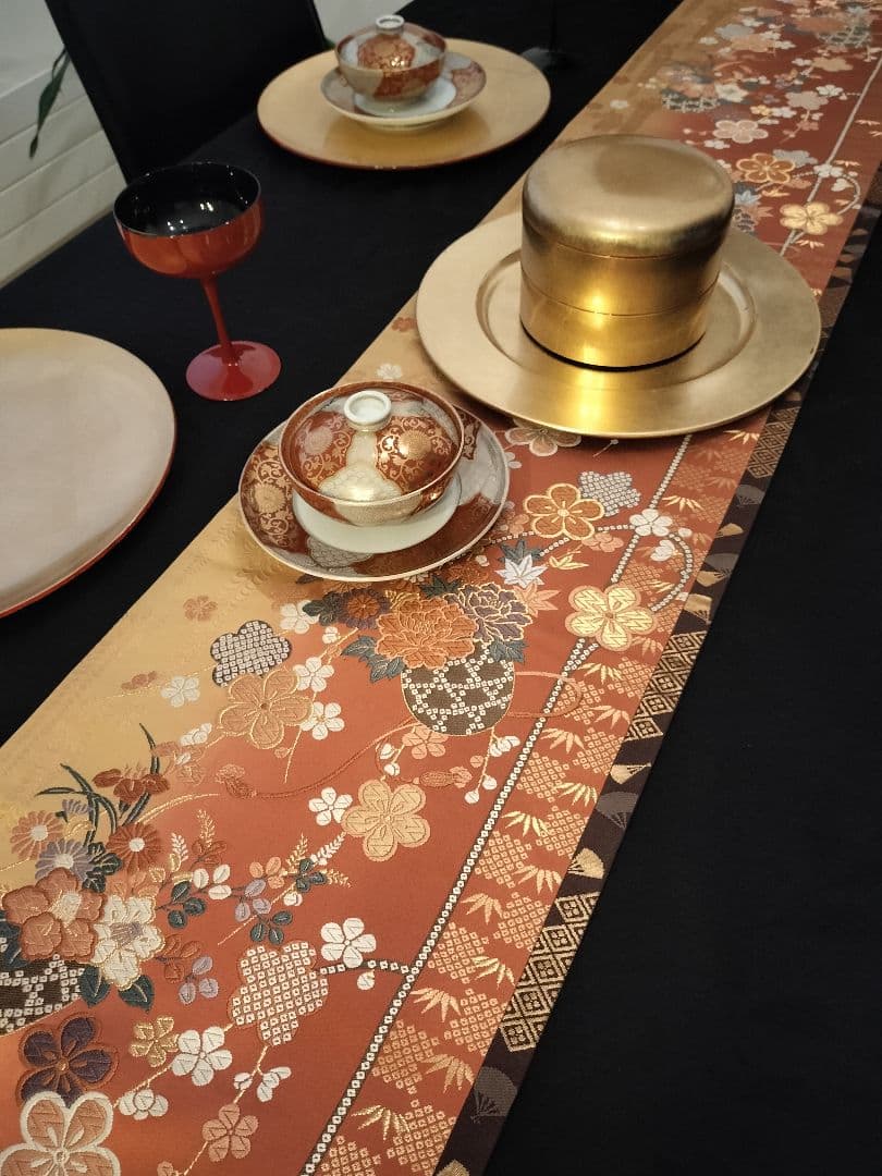 meru　A923★逸品‼️ ひな祭り‼️正絹テーブルランナー2m12cm
