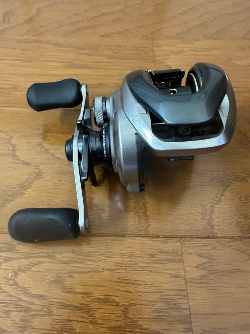 シマノ 13メタニウムHG 右ハンドル