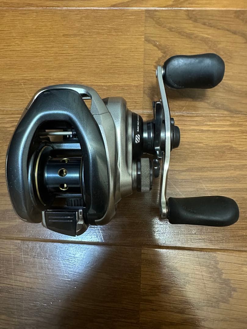 シマノ 13メタニウムHG 右ハンドル