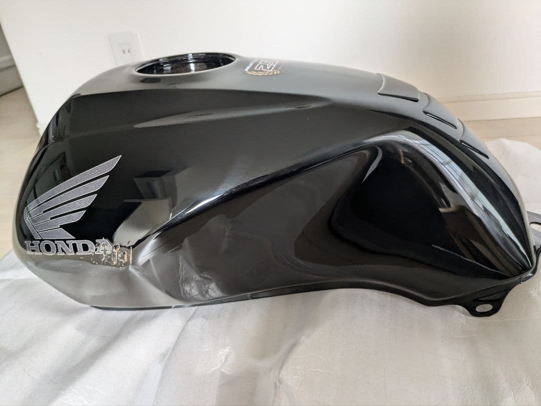 CB400SF タンク ブラックNC42