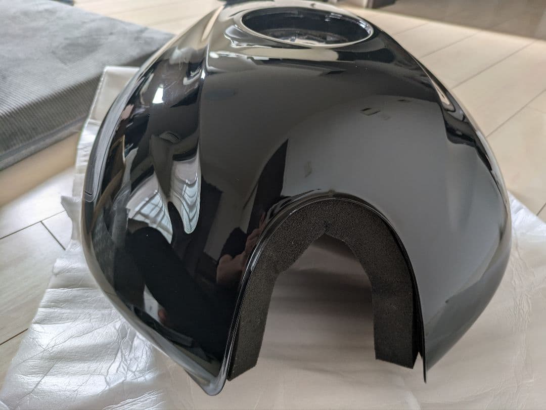 CB400SF タンク ブラックNC42