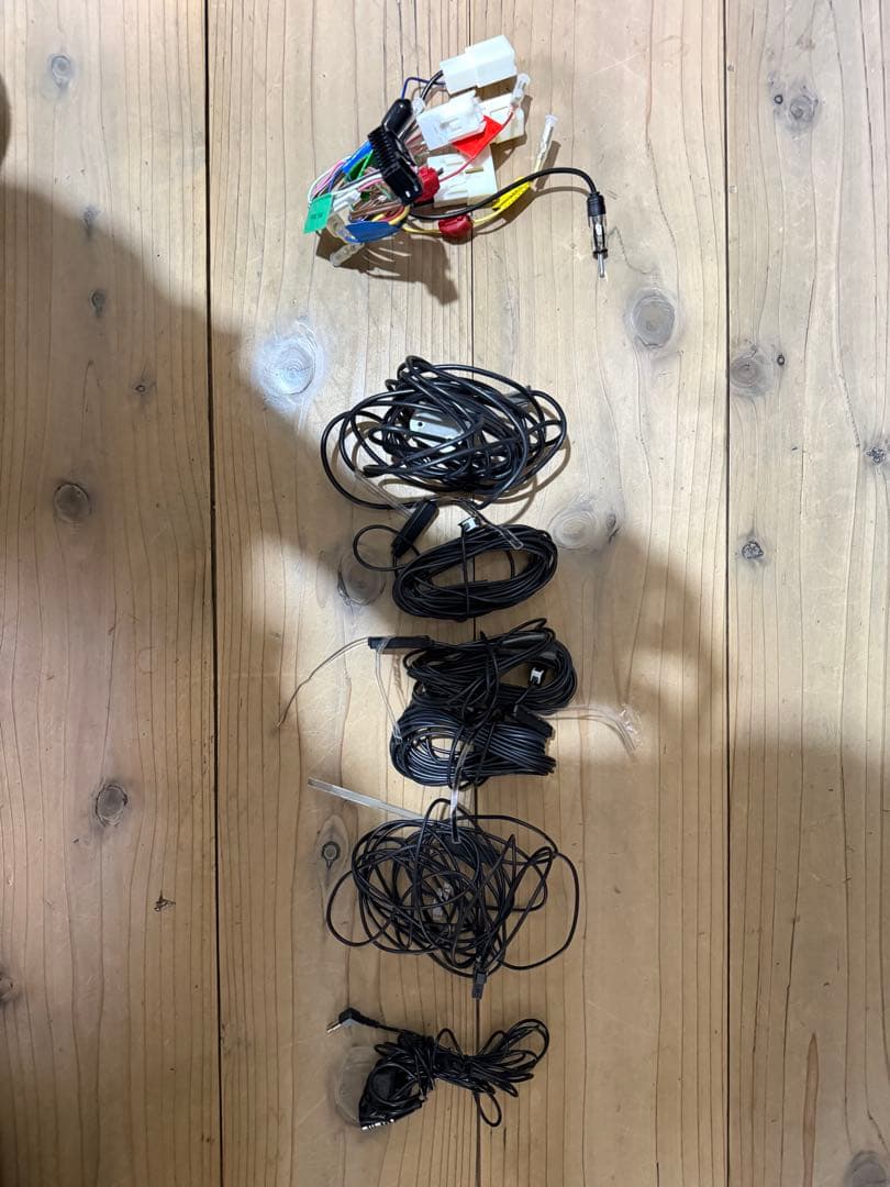 KENWOOD MDV-D709BTW カーナビ 本体 配線付き