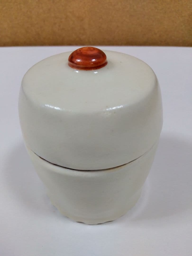 最終値下げ価格になります！岩井窯、山本教行氏の白磁蓋付小物鉢