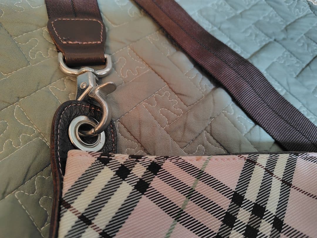 バーバリーブルーレーベル　ショルダーバック　ピンク