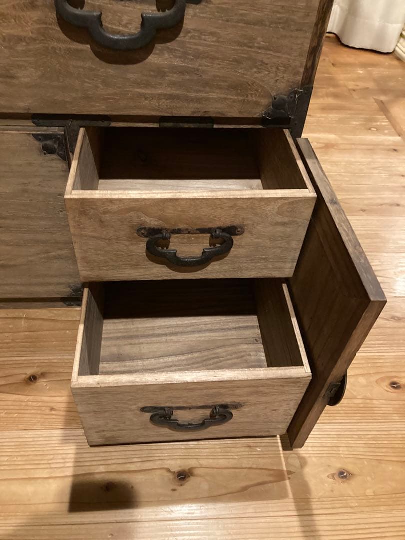 昭和レトロ　桐箪笥　時代家具　着物箪笥　①