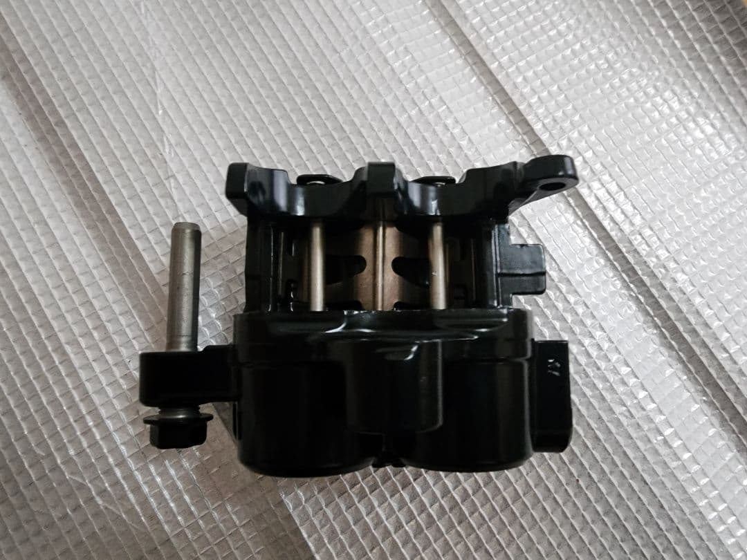 HONDA純正　CB-F 系ブレーキキャリパー 3個セット