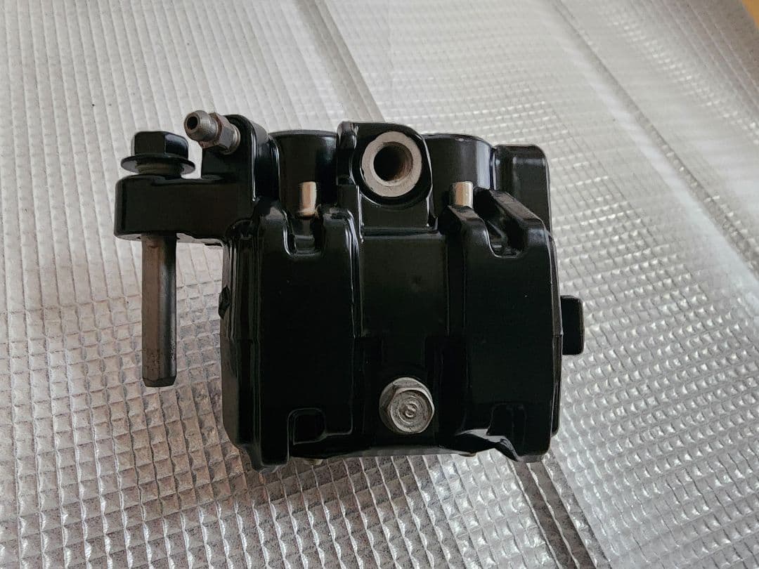 HONDA純正　CB-F 系ブレーキキャリパー 3個セット