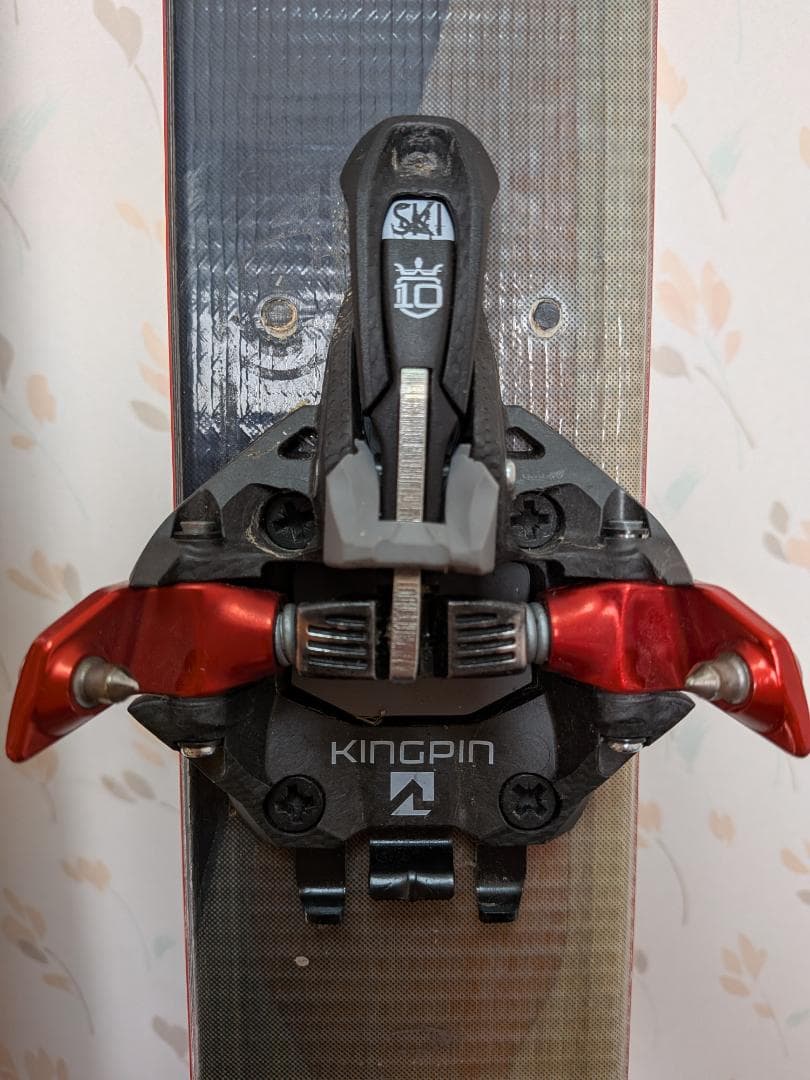 ねこ様　バックカントリースキー板　アトミックバックランド179　　山スキー板